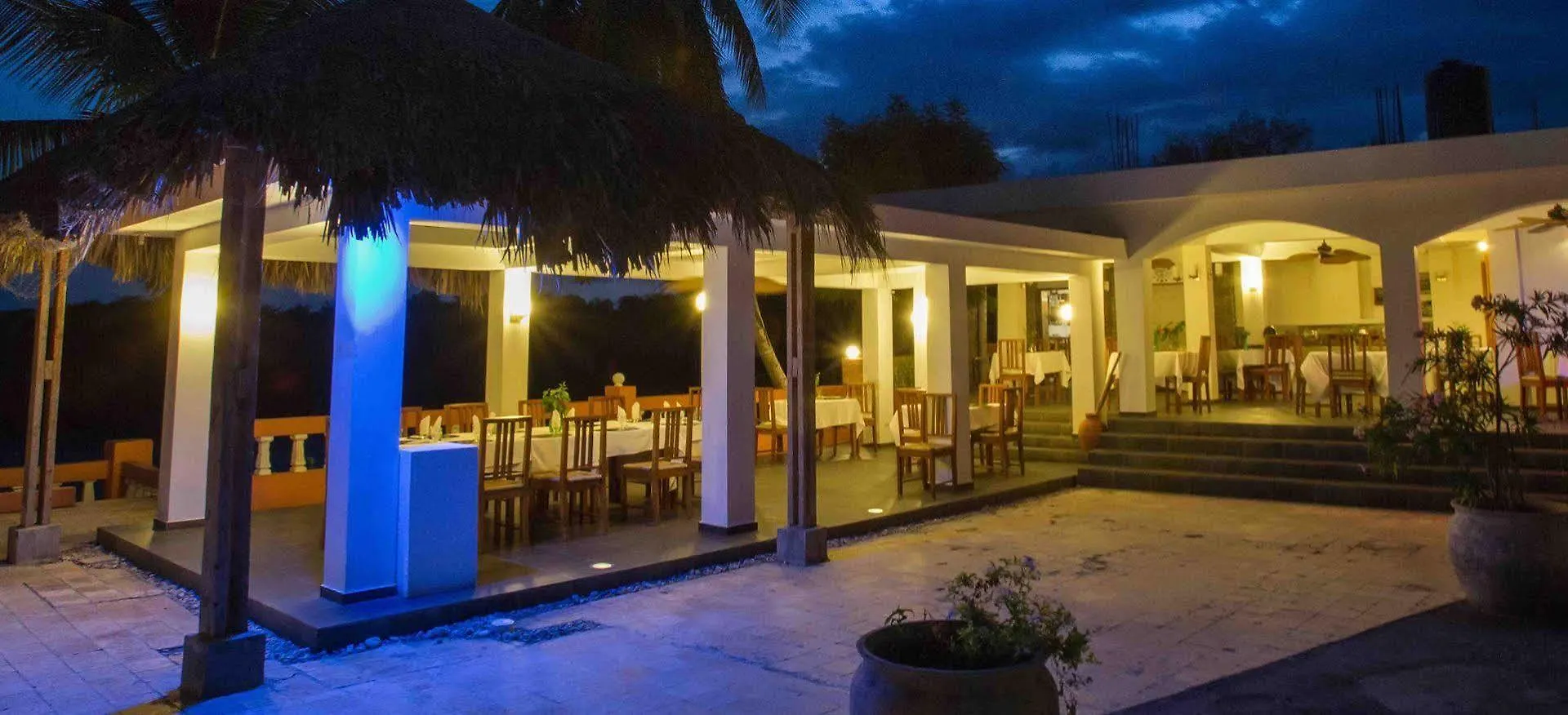 Hotel Restaurant Cyvadier Plage Jacmel