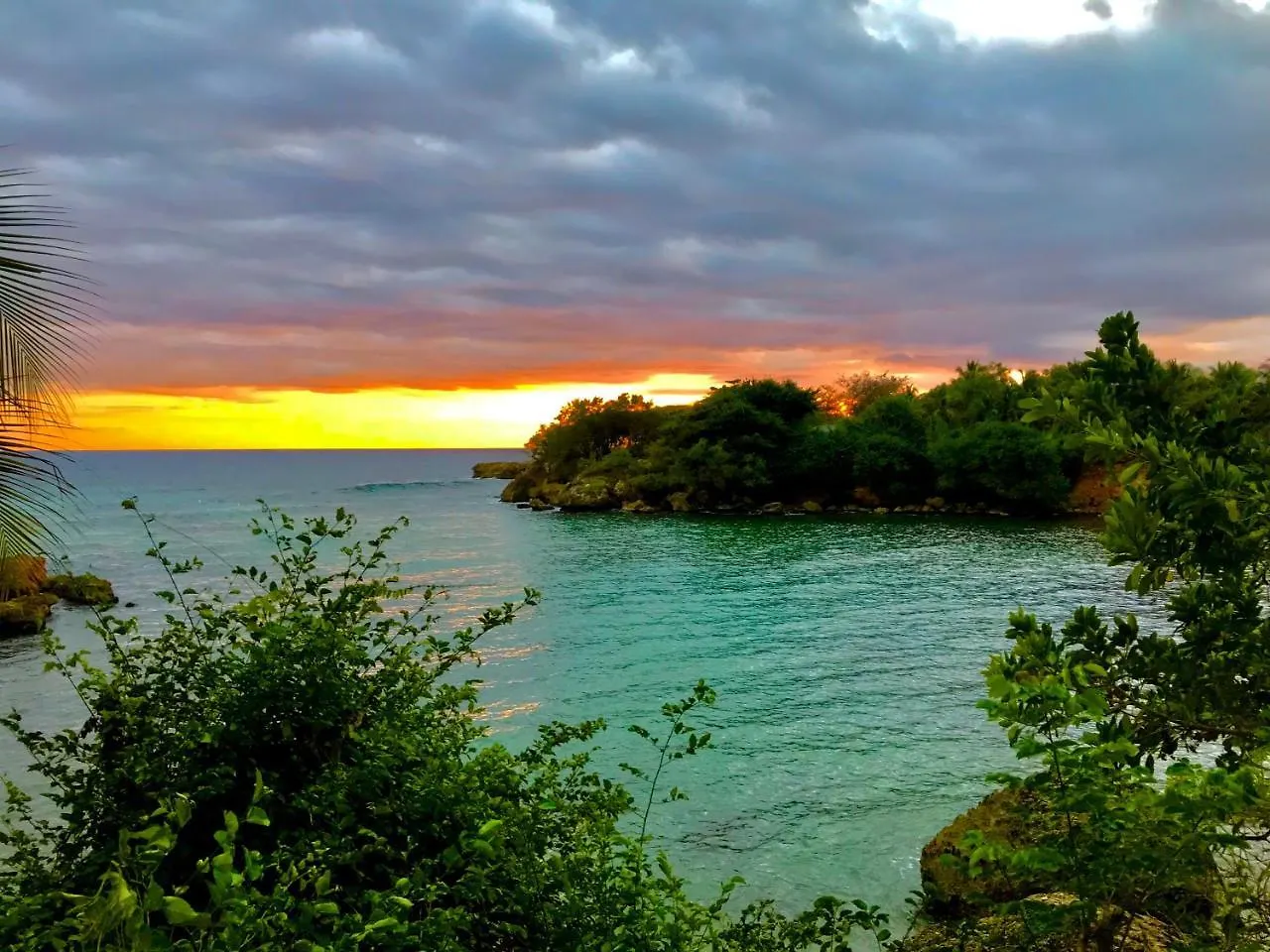 Hotel Restaurant Cyvadier Plage Jacmel